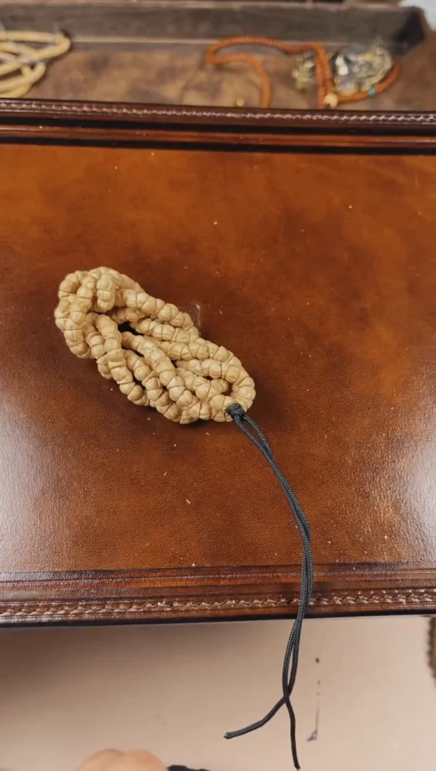 【闪购商品】柏香籽/百香籽手串奶油皮6+斜切大肠