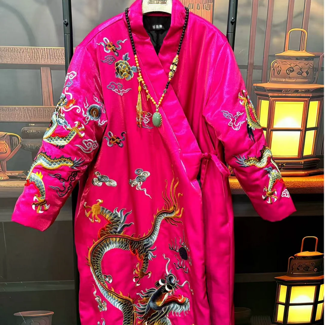 等闲集原创设计粉色刺绣大龙风衣