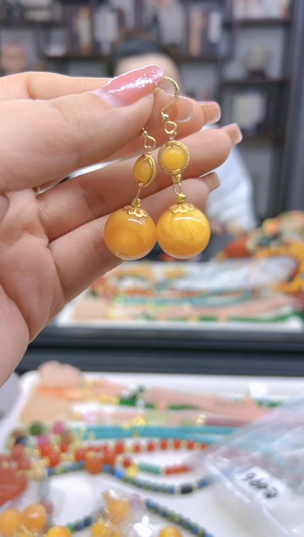 【闪购商品】蜜蜡耳饰14K金镶嵌耳坠E496