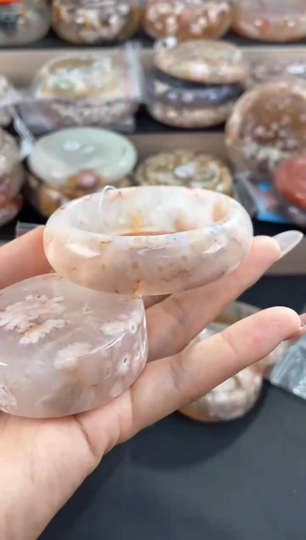 未镶嵌手镯石英质玉55