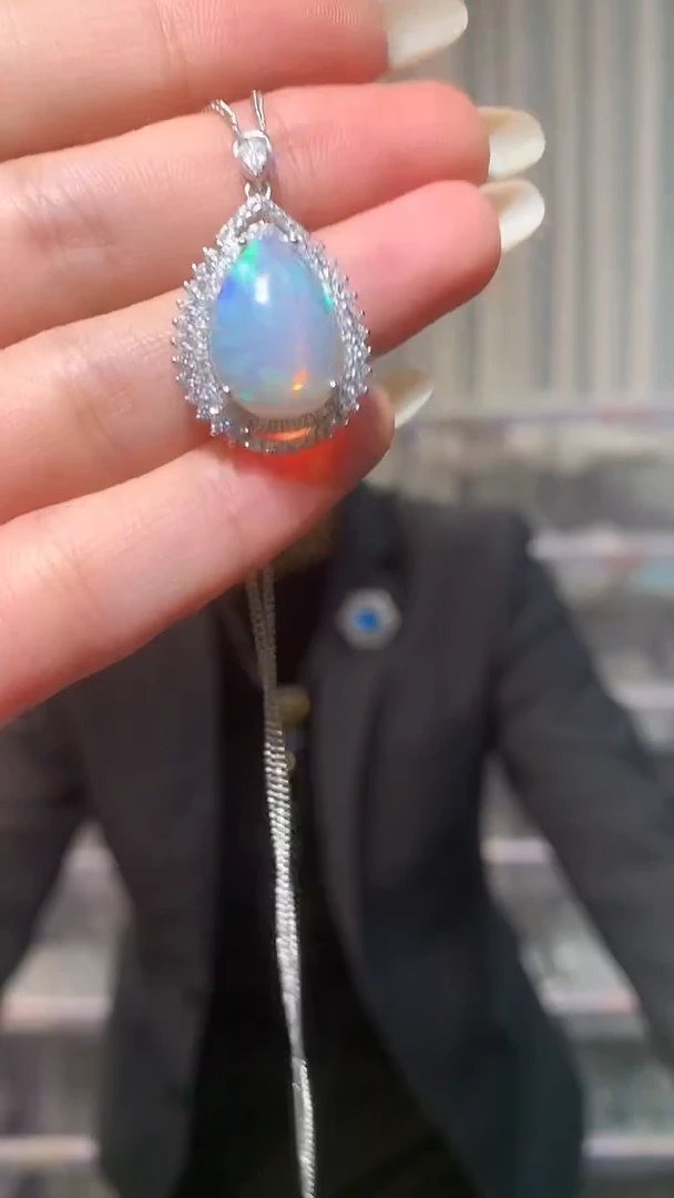 银S925镶嵌欧泊吊坠(赠链)【宝石世家严选】