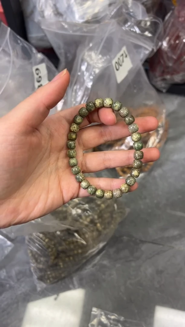 星月菩提手串石玉奶奶灰星月菩提素圈手串