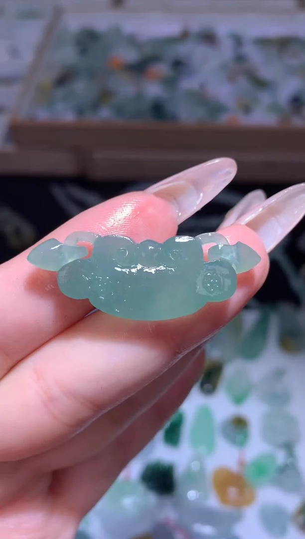 未镶嵌定制翡翠环环如意锁