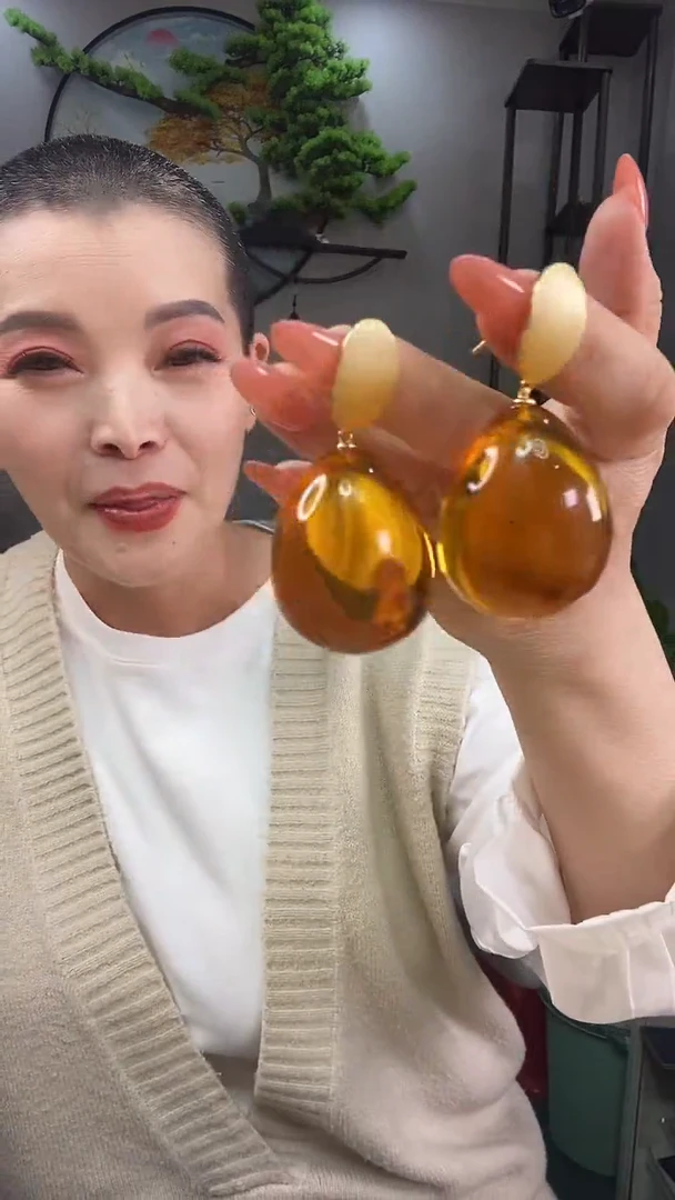 琥珀颈饰未镶嵌耳环