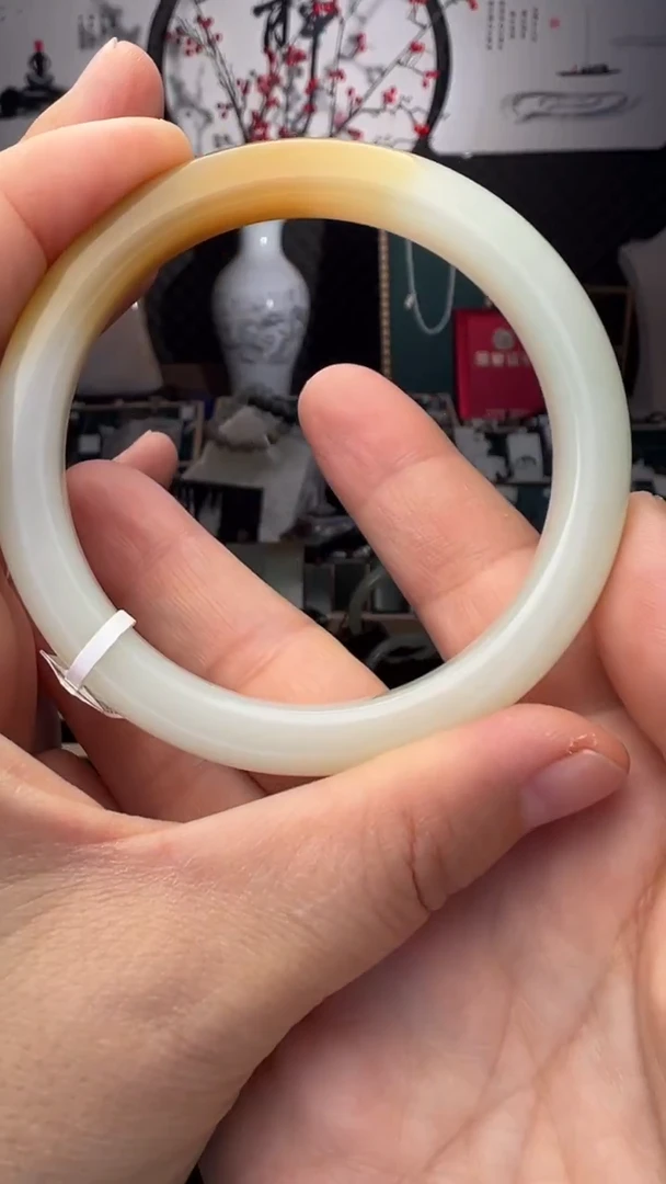 颈饰未镶嵌和田玉J