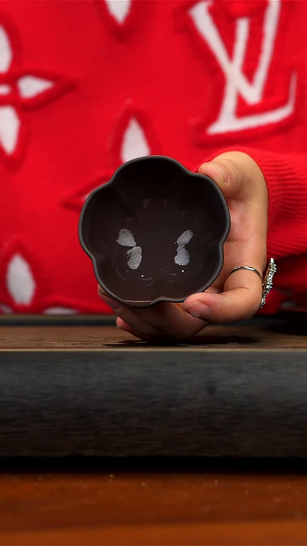 【闪购商品】紫砂茶壶紫泥花瓣杯一只