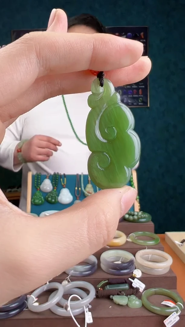 【闪购商品】和田玉颈饰未镶嵌多样性发货 拍一单发一个