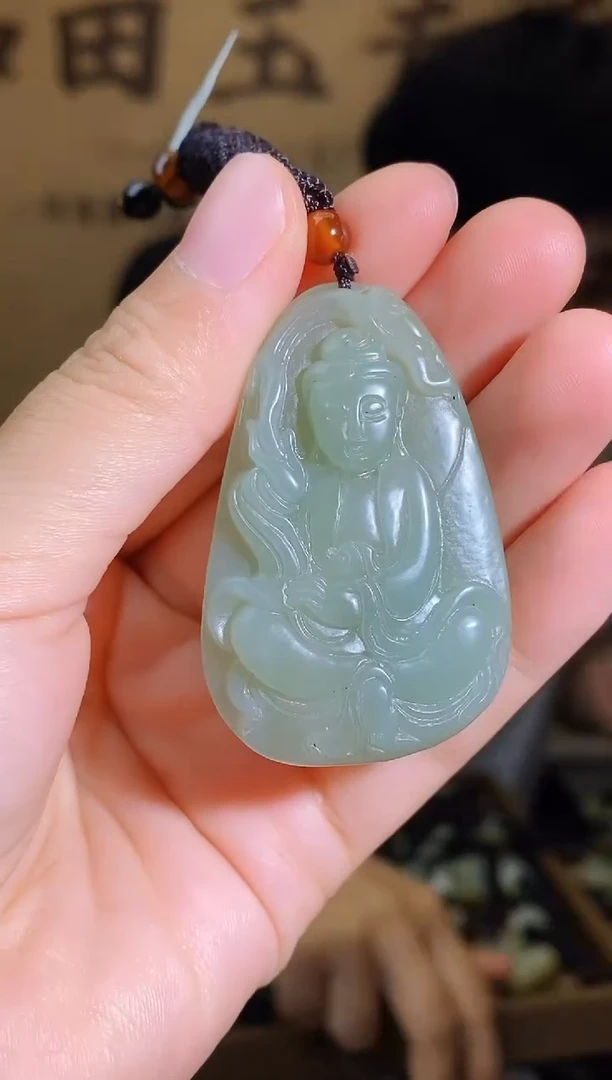 颈饰未镶嵌和田玉1
