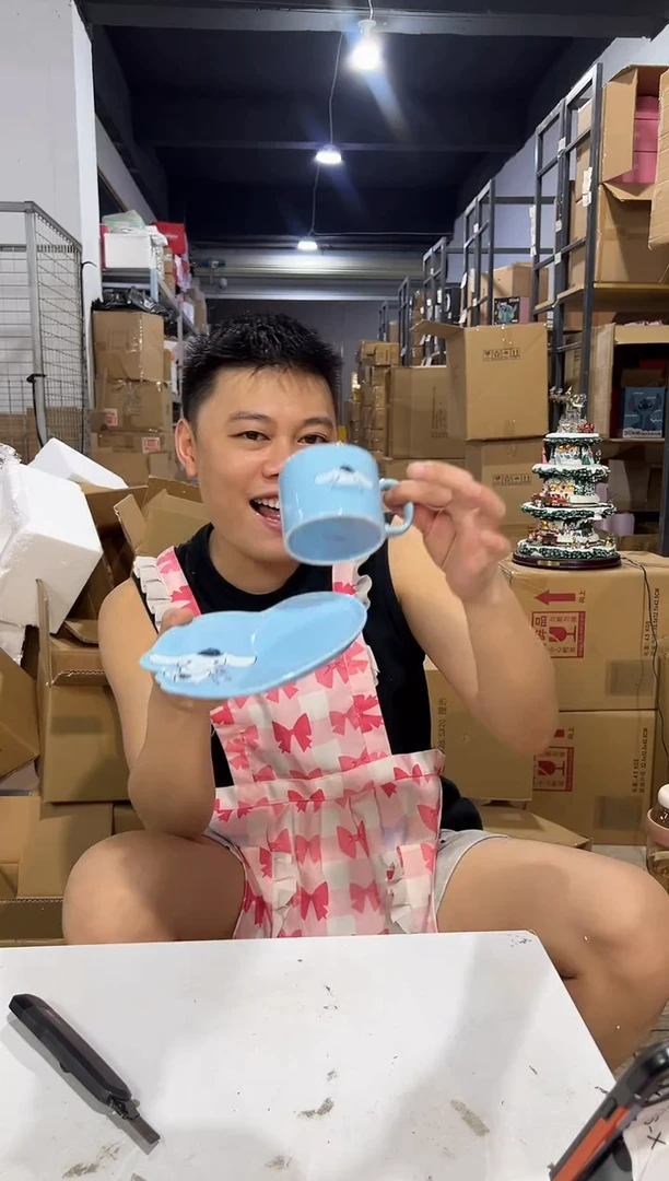 瓷片玉桂狗一杯一碟