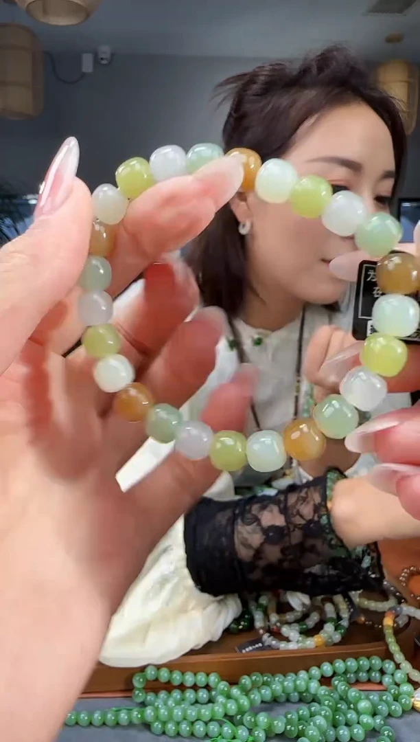 未镶嵌手链和田玉1