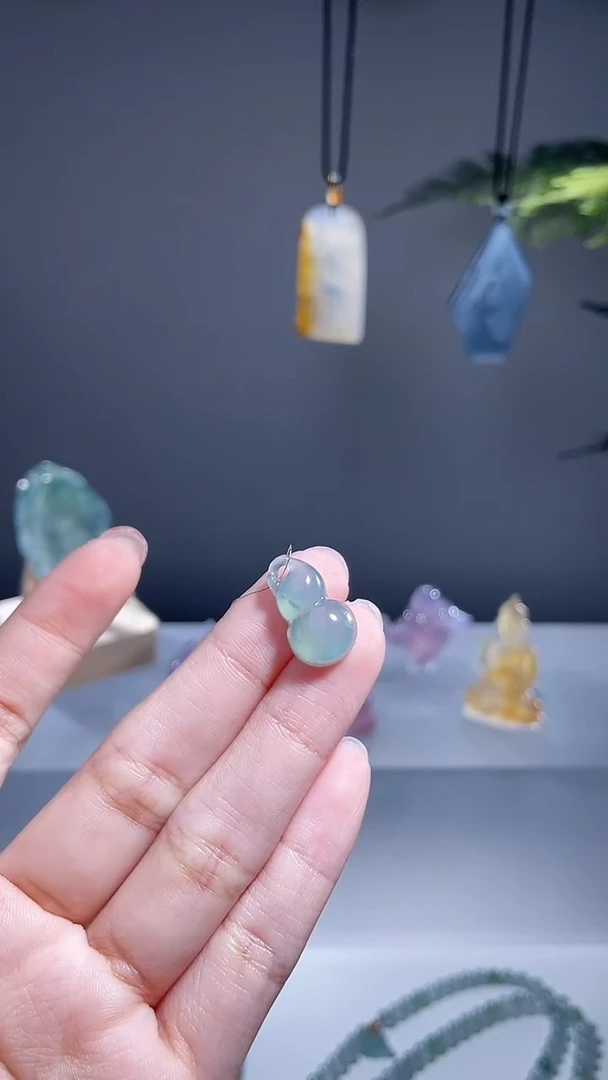 颈饰未镶嵌翡翠葫芦多样性发1