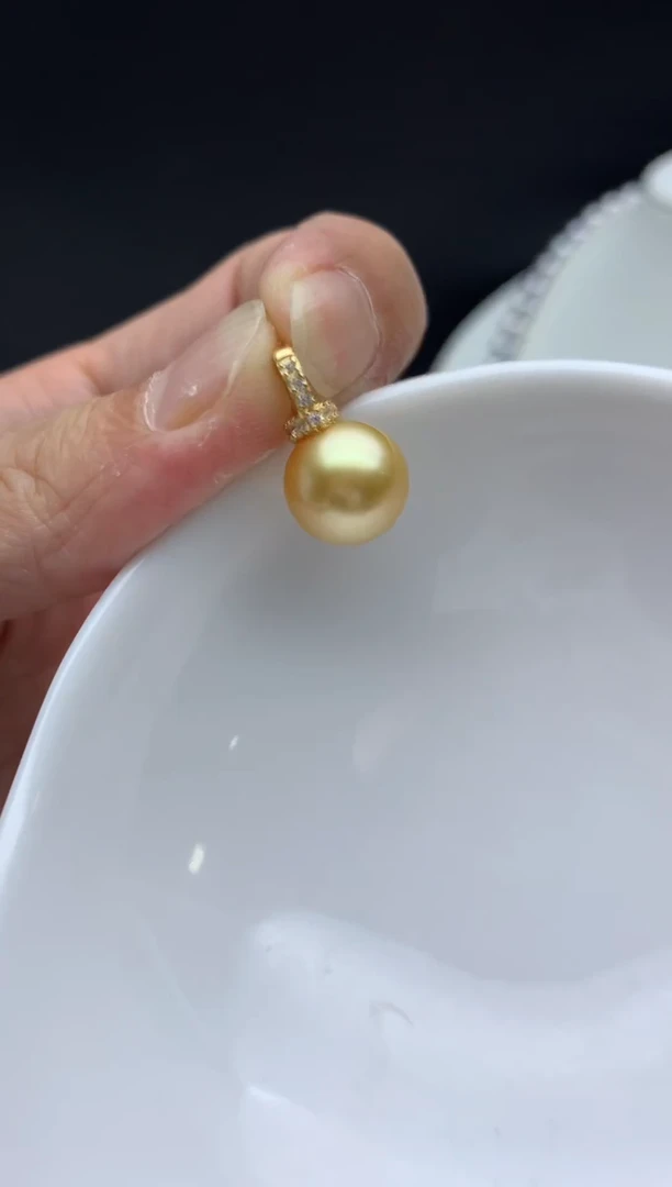 银S925镶嵌FF海水珍珠x309金珠吊坠(赠链）