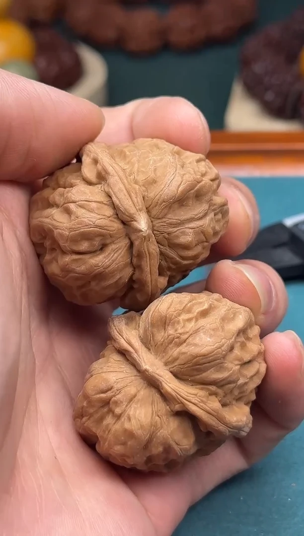 【闪购商品】文玩核桃吊坠小蛤蟆001（有点黄尖）