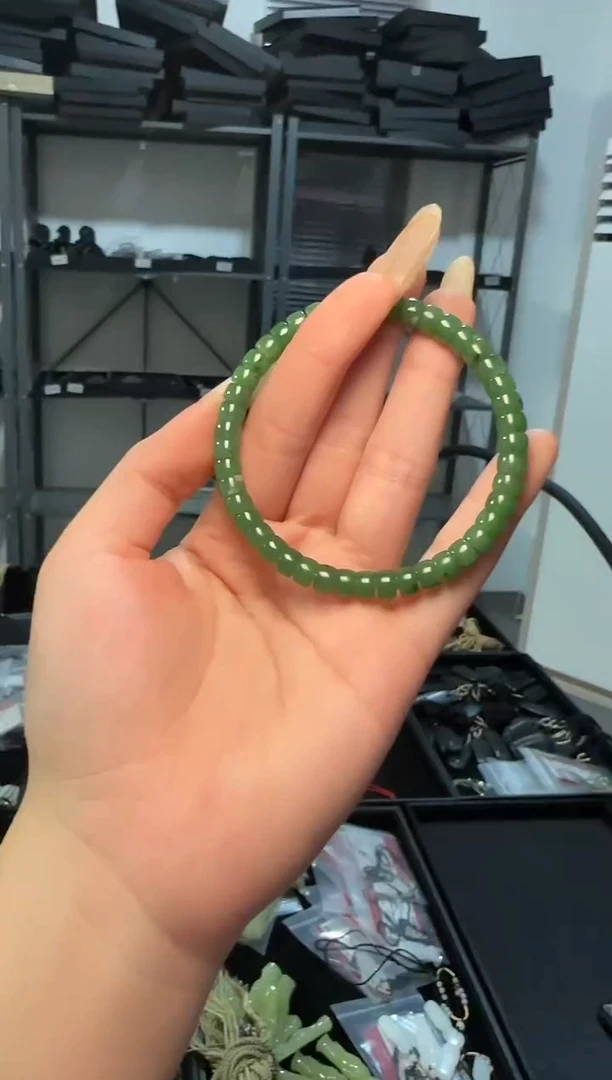 颈饰未镶嵌和田玉碧玉药片手串