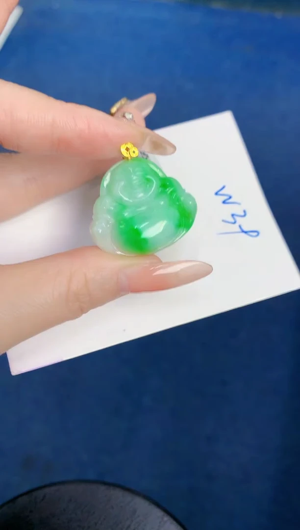 颈饰18K金镶嵌翡翠缅甸天然翡翠A货