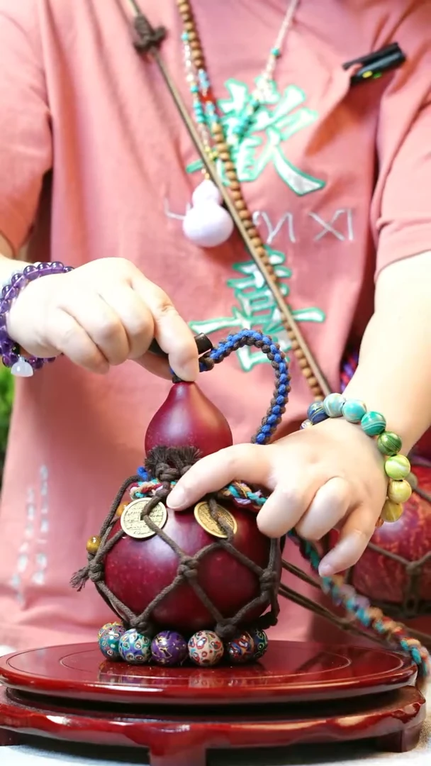 大漆酒葫芦，一物一拍送底座漏斗691