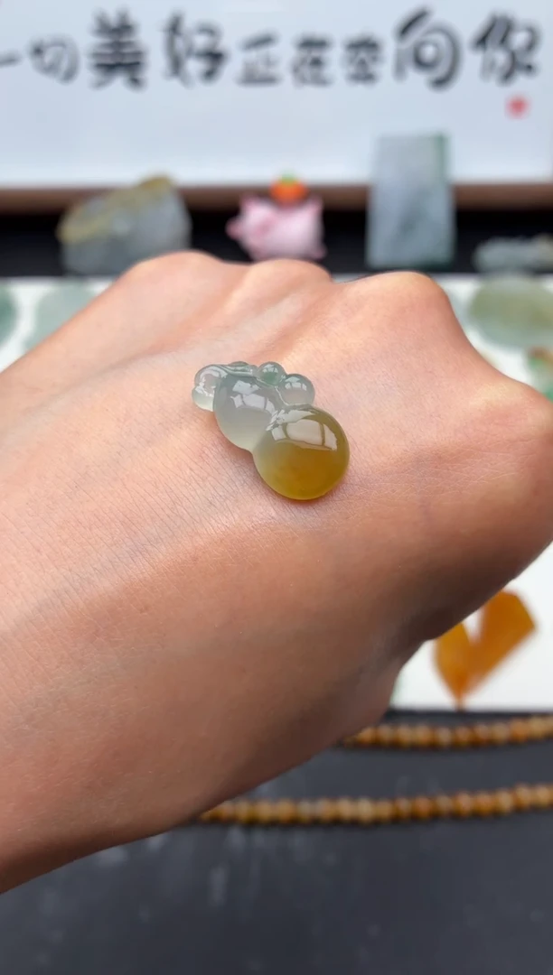 定制翡翠未镶嵌翡翠