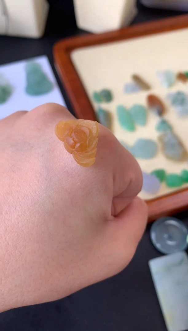 【闪购商品】定制翡翠未镶嵌翡翠