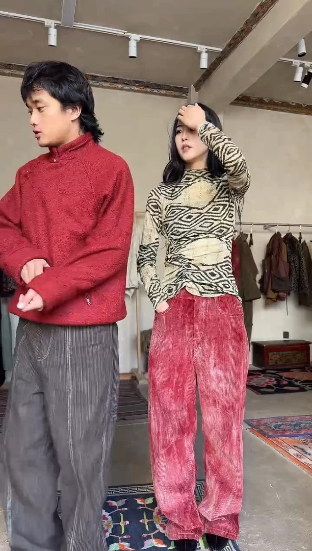 KWC26FW红色做旧裤子M