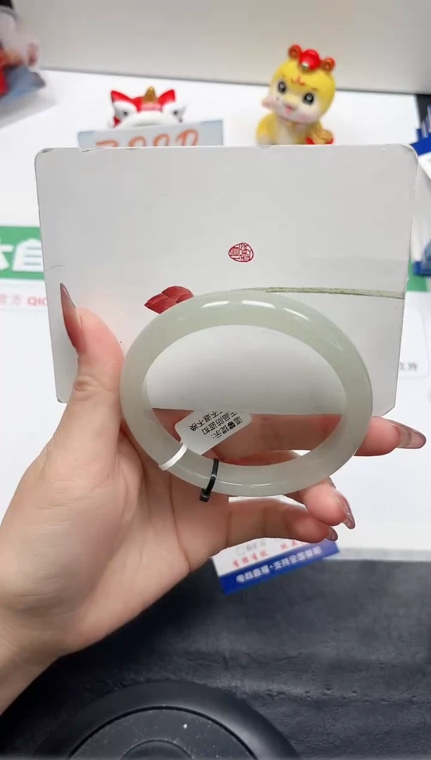 【闪购商品】石英质玉手镯未镶嵌33-64