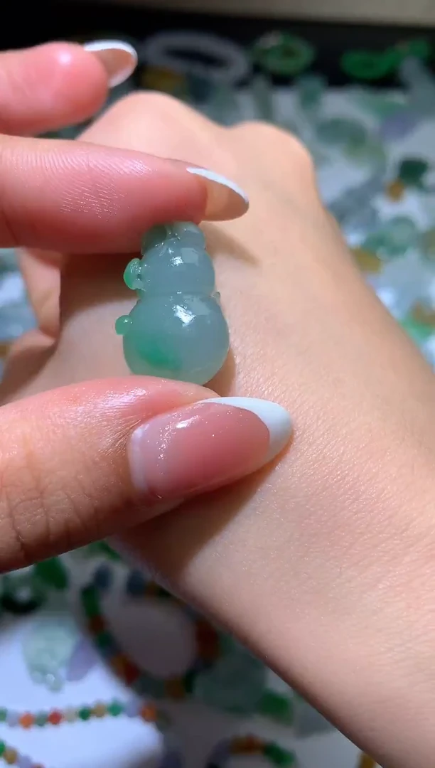 未镶嵌定制翡翠毛货