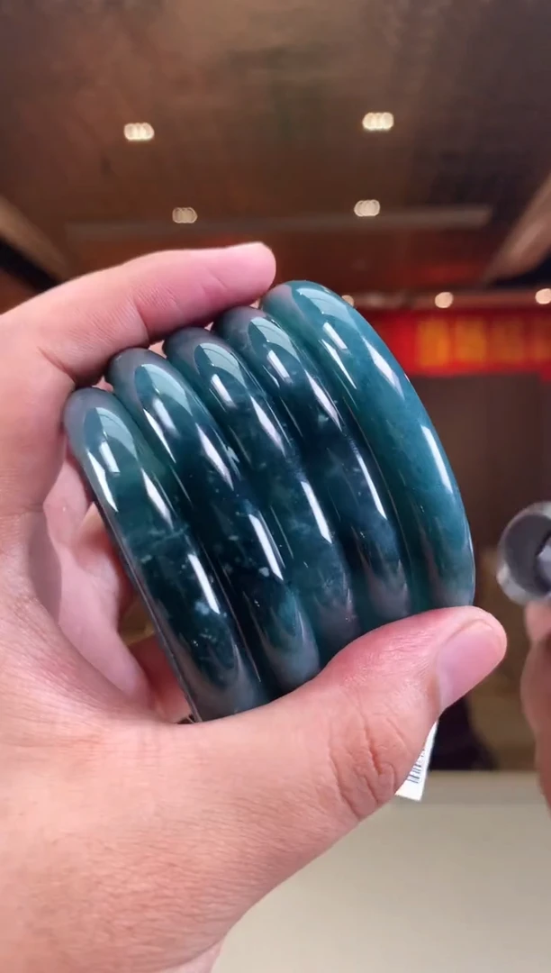 【闪购商品】定制翡翠未镶嵌多样性发货（只发一件) *d34