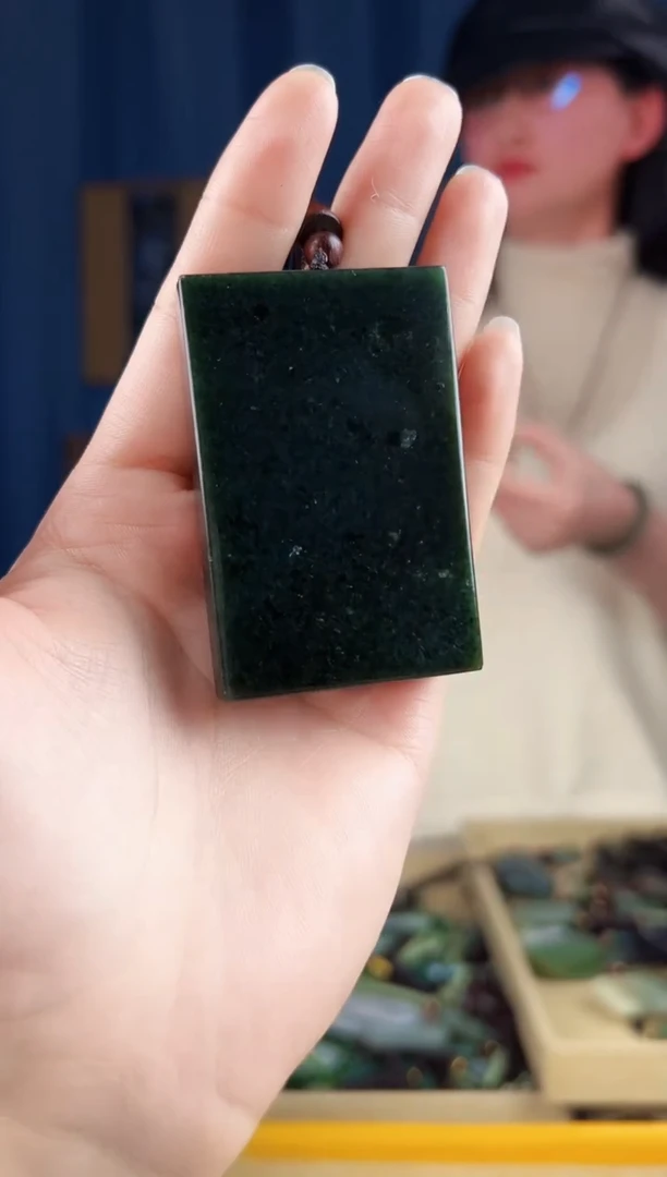 颈饰未镶嵌和田玉拍一发一，多样性发货