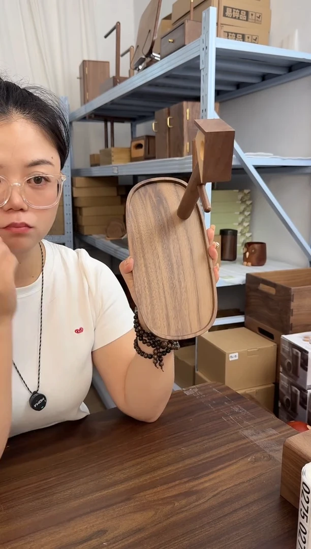 木北美黑胡桃树枝钥匙盘