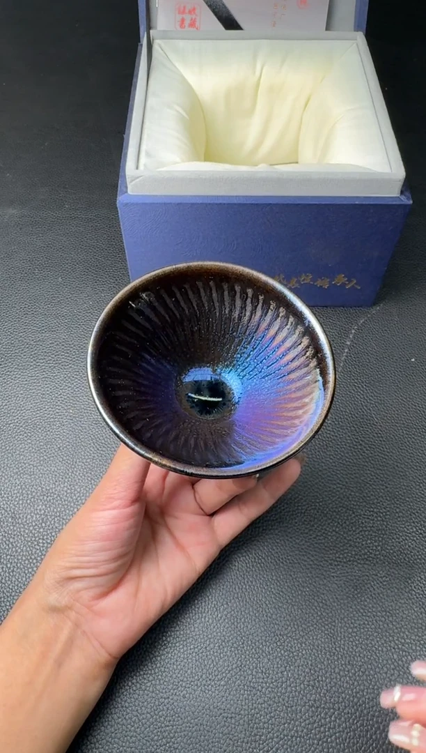 茶盏周运隆掌中宇宙37