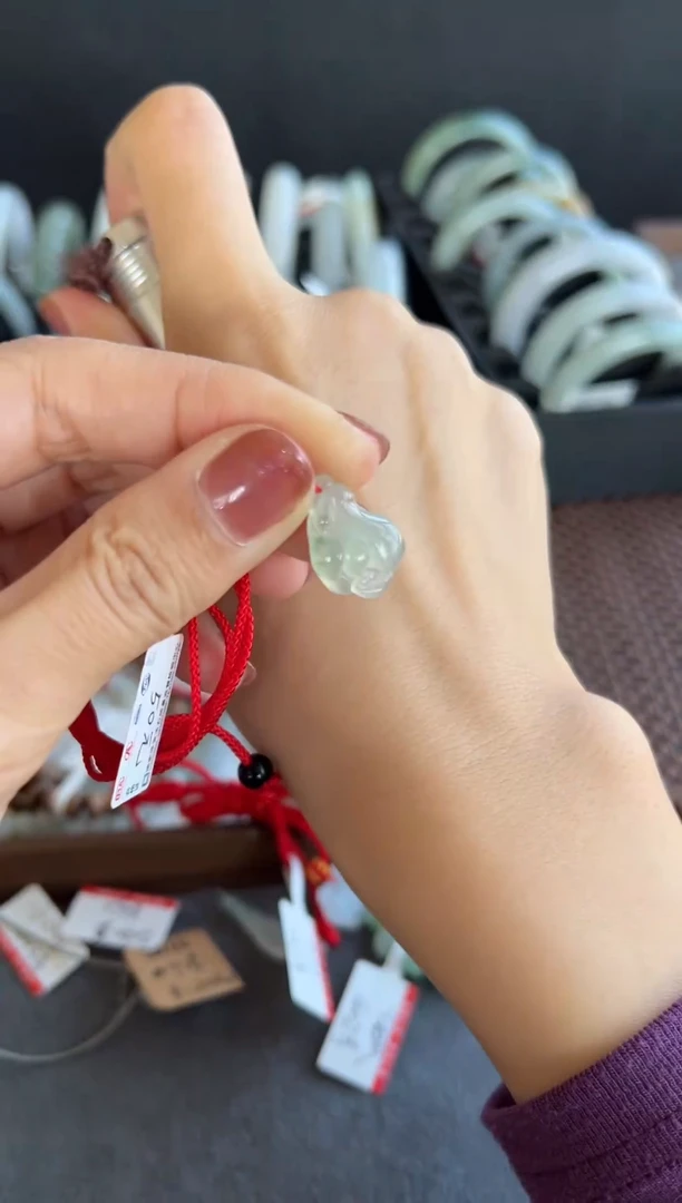 【闪购商品】翡翠吊坠(不含链)未镶嵌414号