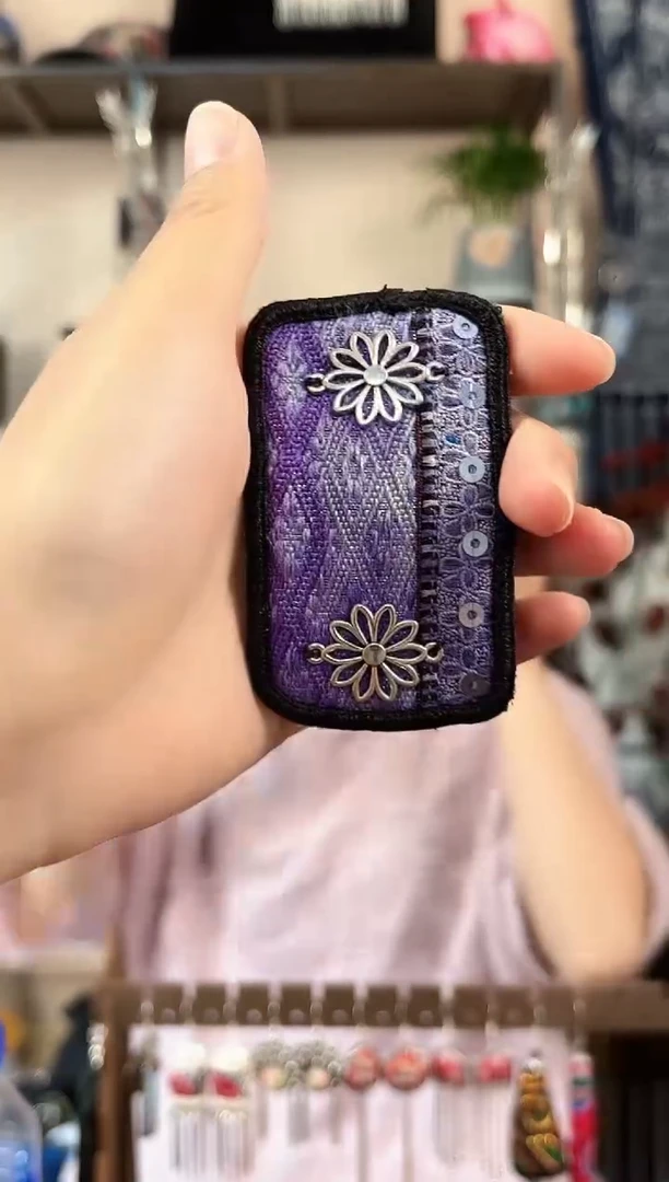 织绣民族风非遗老绣饰品615