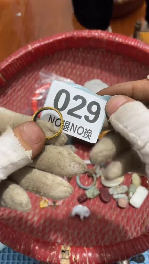 陶瓷1**4直播间火爆热卖啊