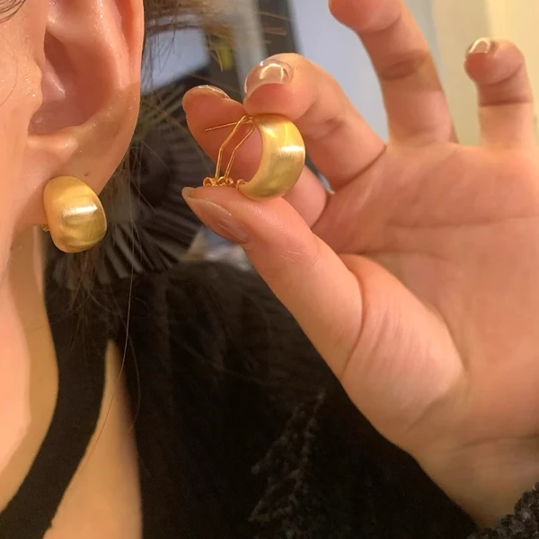 铜合金耳饰 s925银针金色拉丝半圆耳环女耳钉高级感气质百搭耳饰