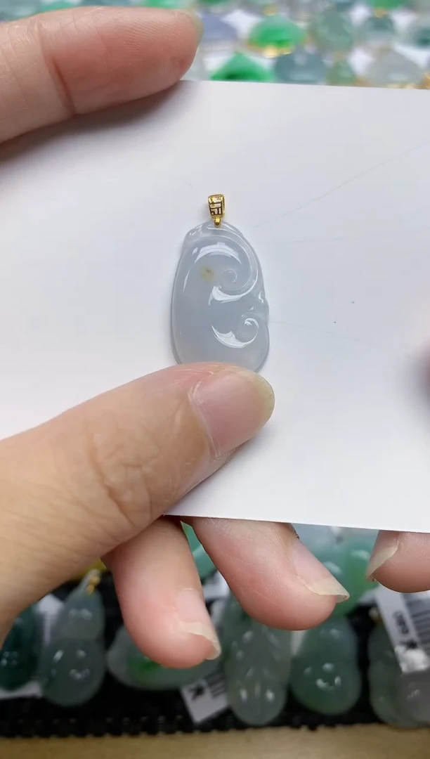翡翠未镶嵌颈饰天然翡翠A货