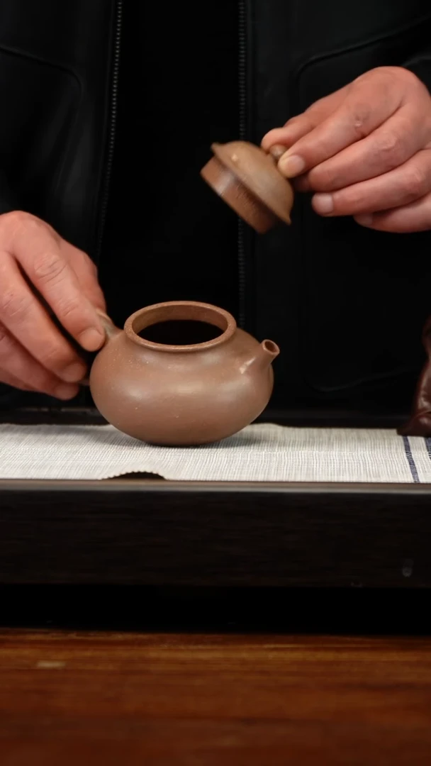 茶壶紫砂老段容天