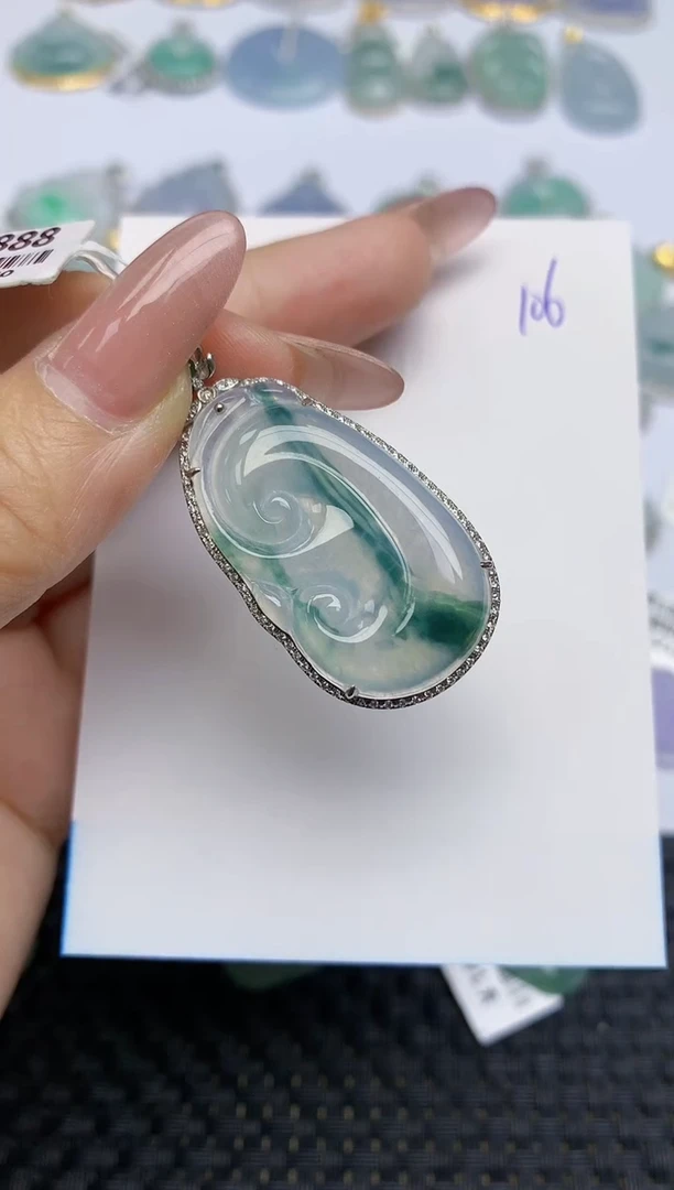 【闪购商品】翡翠颈饰18K金镶嵌天然A货翡翠 106