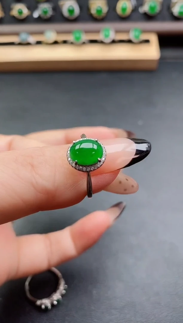 银S925镶嵌戒指翡翠1