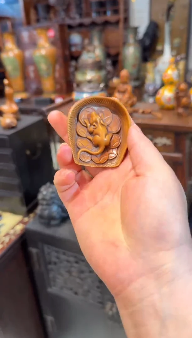 木黄杨木鼠68.8888888