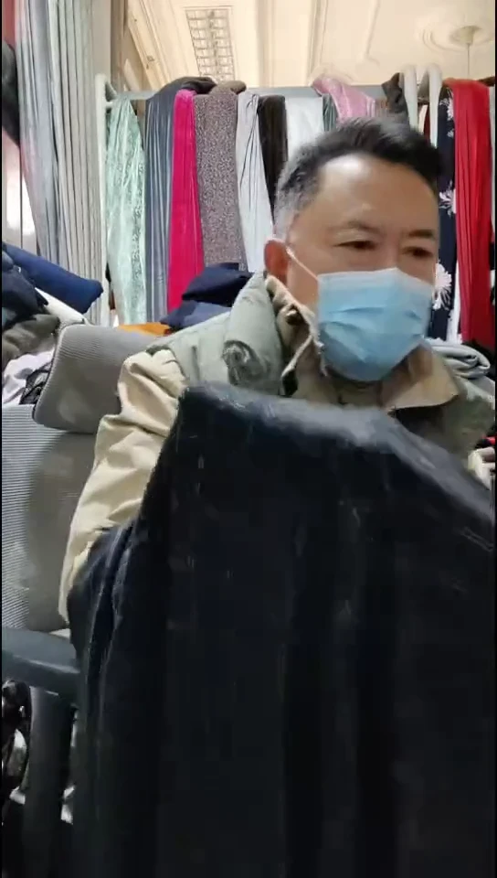 深色格子图案布料