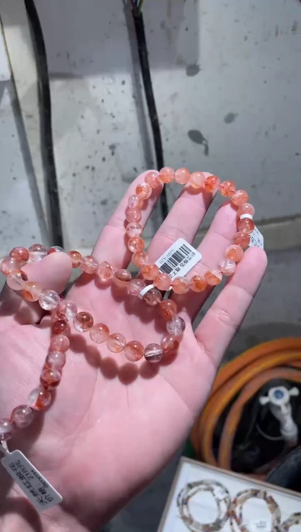 【闪购商品】水晶手串未镶嵌红胶花多样性发其一