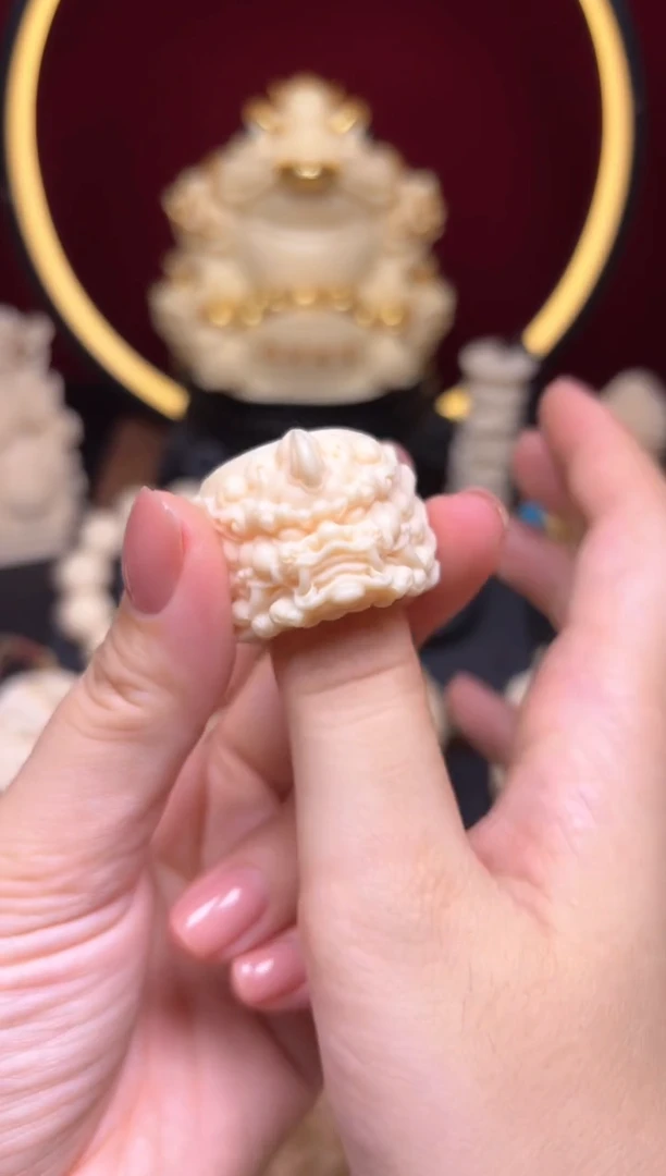 貔貅扳指创意  象牙果