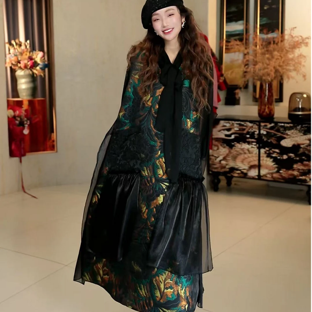 时尚篱君秋季新款拼纱马甲新中式国风提花重工V领宽松女士背心裙