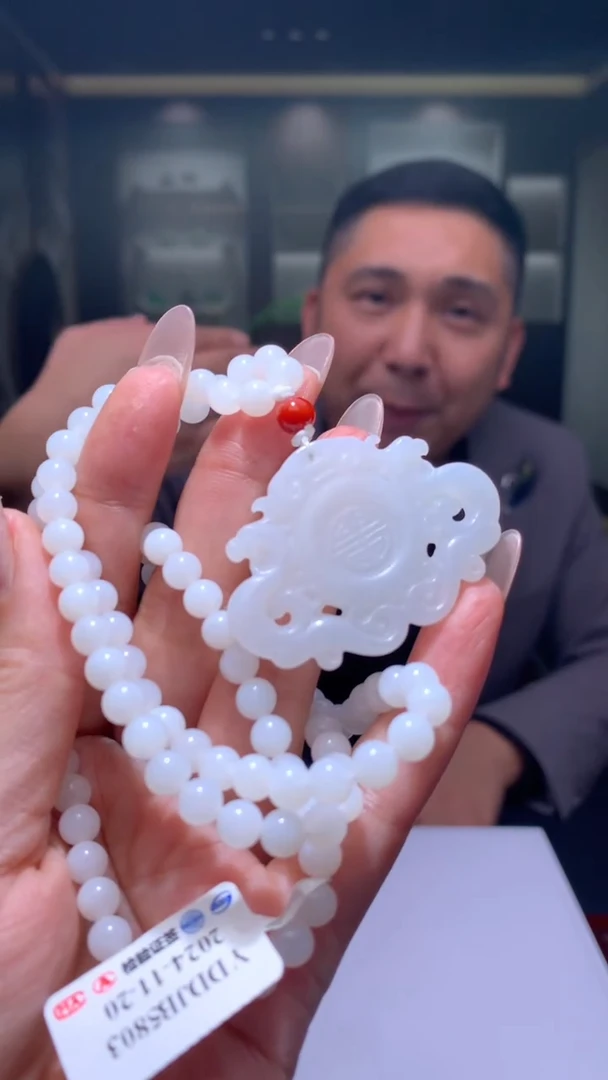 【闪购商品】定制和田玉Boss阳天然和田玉（拍一发一）