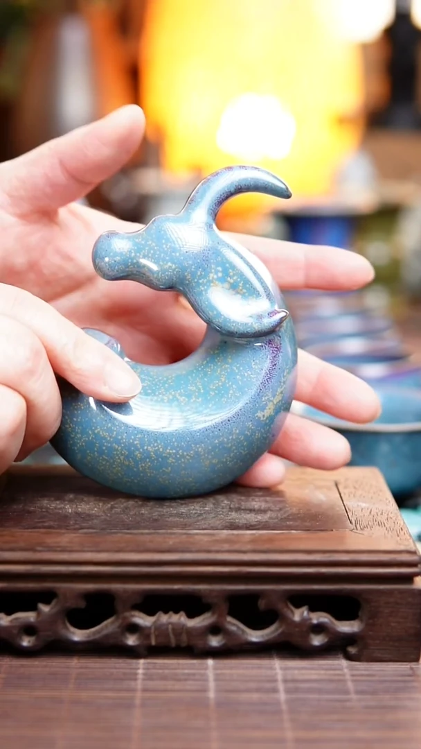 青蓝洒金 牛头盖置