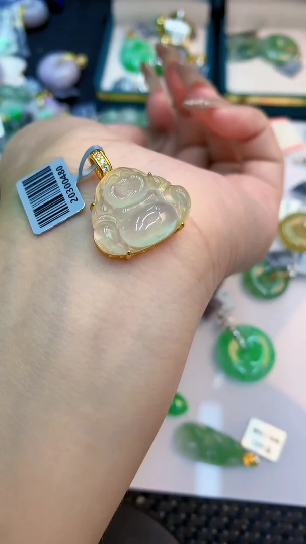 颈饰未镶嵌翡翠1