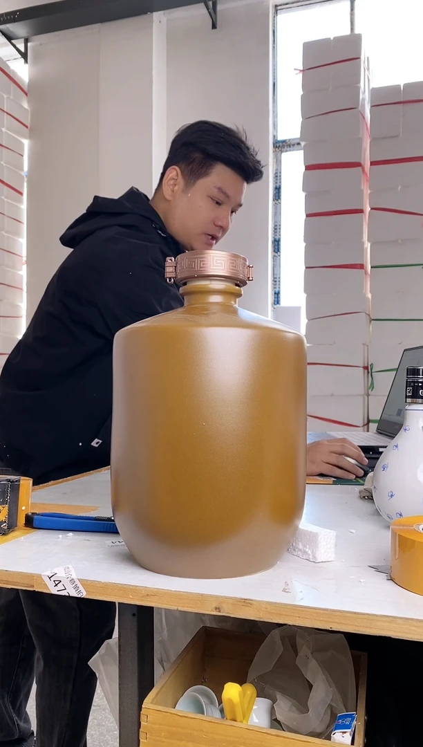 10斤头锅 微瑕无锁不支持退换