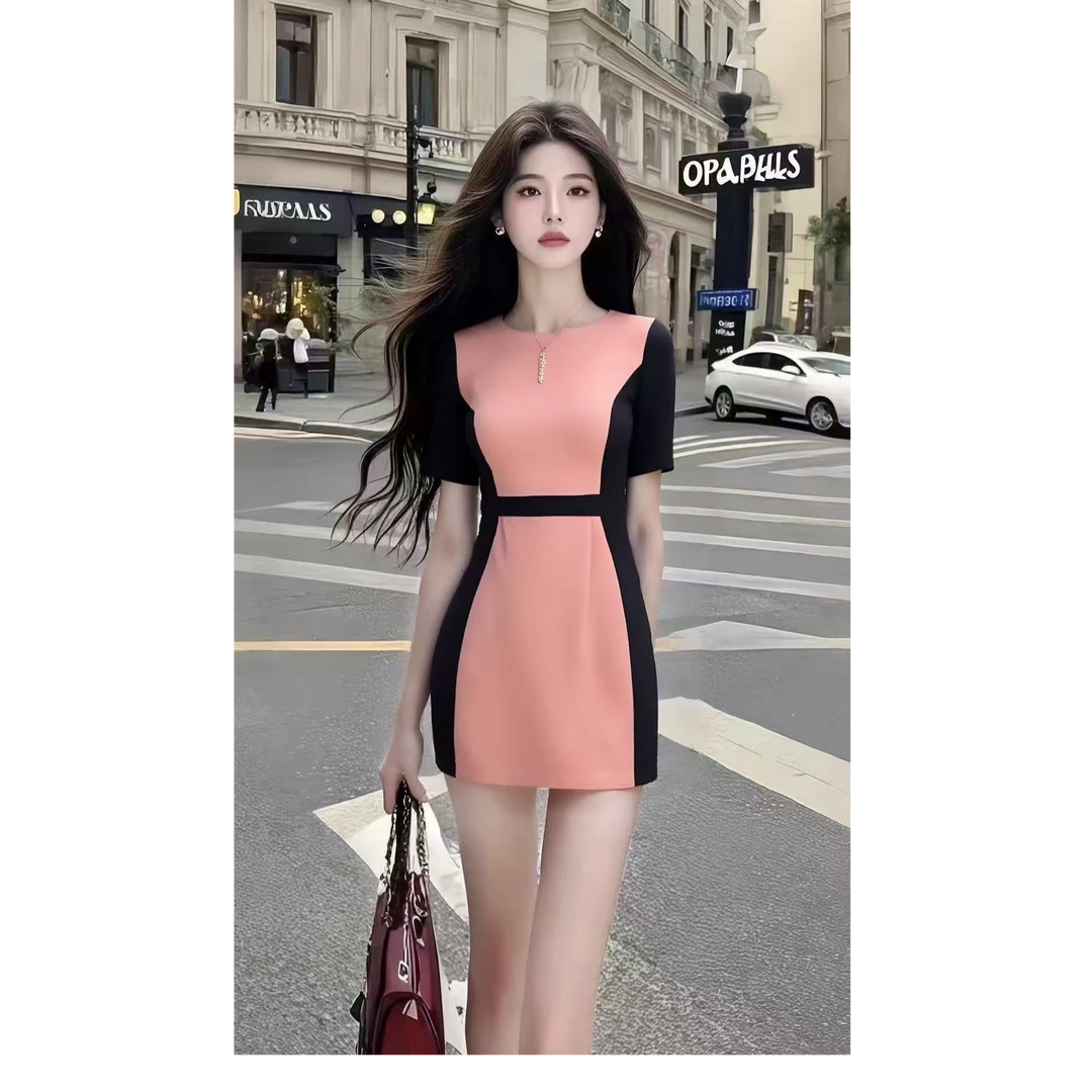 时尚气质显瘦休闲风撞色圆领短袖修身收腰包臀连衣裙女氛围感女装