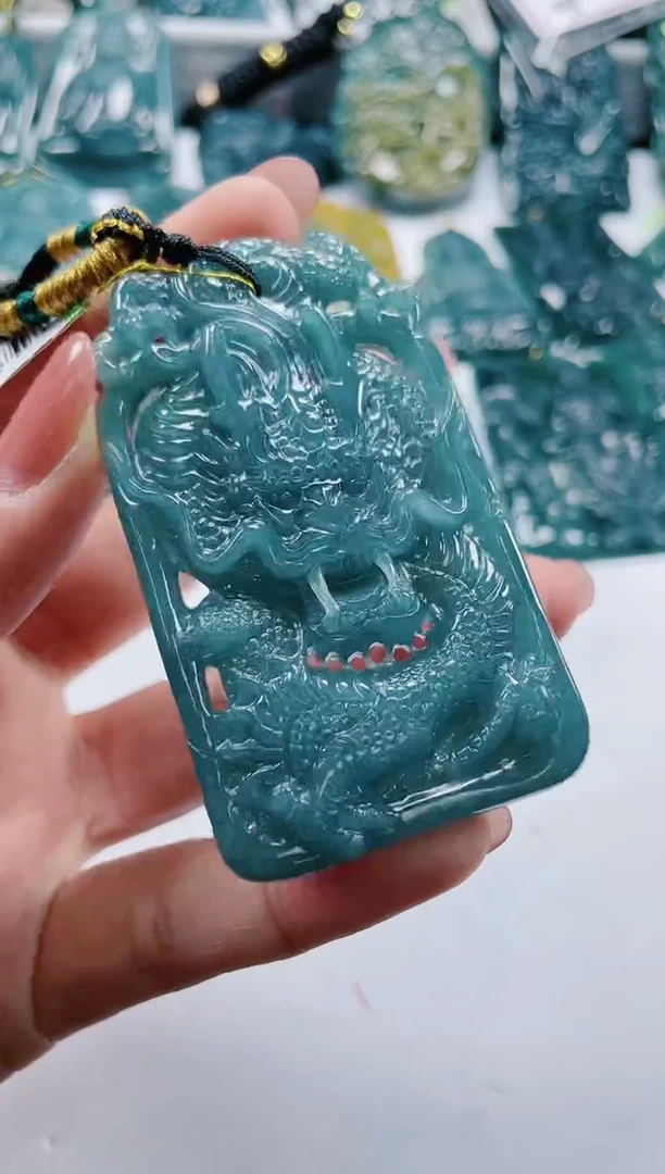 【闪购商品】翡翠颈饰未镶嵌