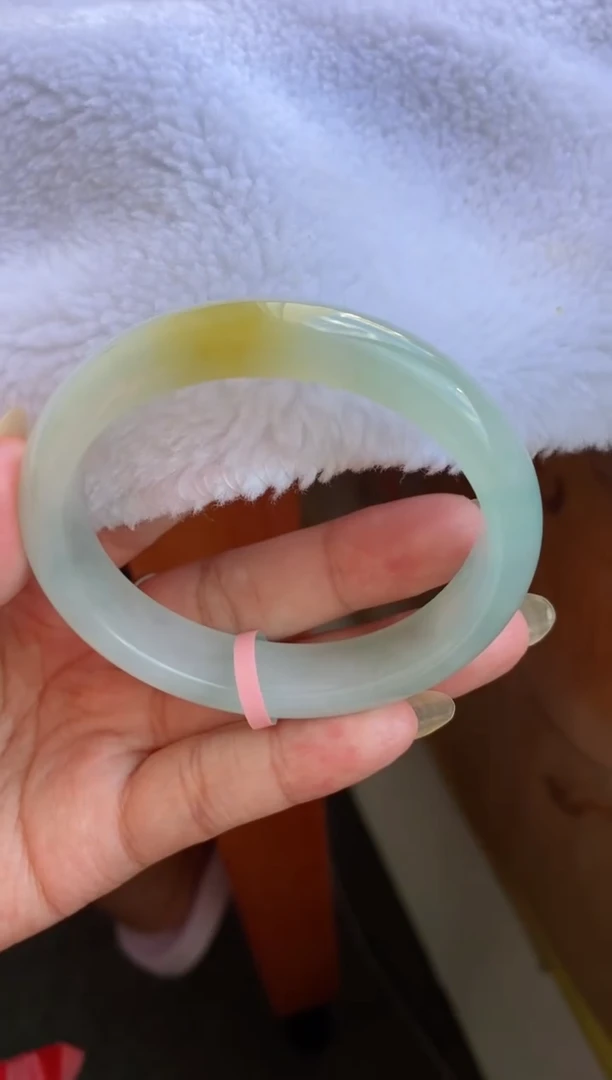 翡翠手镯未镶嵌（血漏必买）冰透胶黄加绿贵妃11号