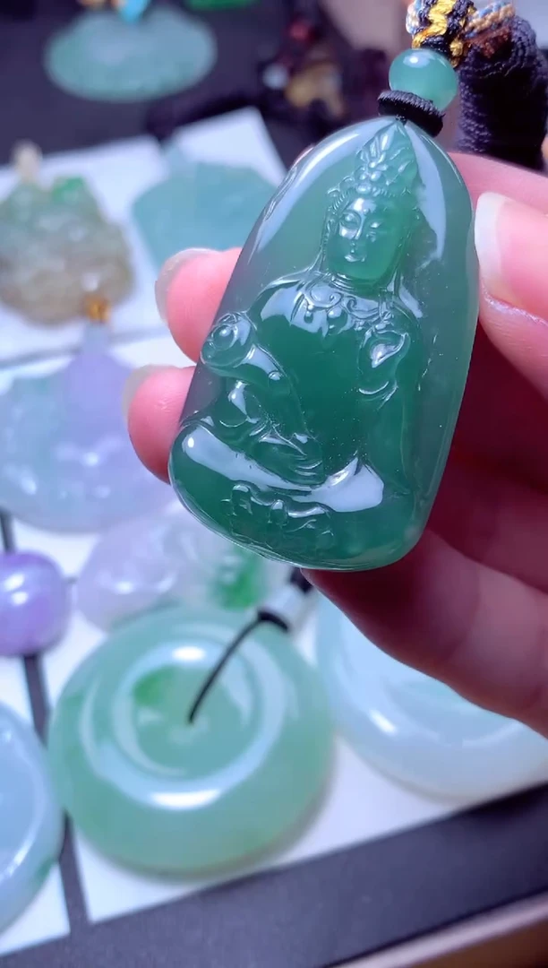 颈饰未镶嵌翡翠天然A货翡翠